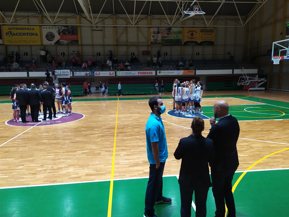Final del partido en Plasencia.

Extremadura <a href="/CPMiralvalle/">CP Miralvalle</a> Plasencia 42
BAXI Ferrol 76
#DISFRUTARdelCAMINO #LF2