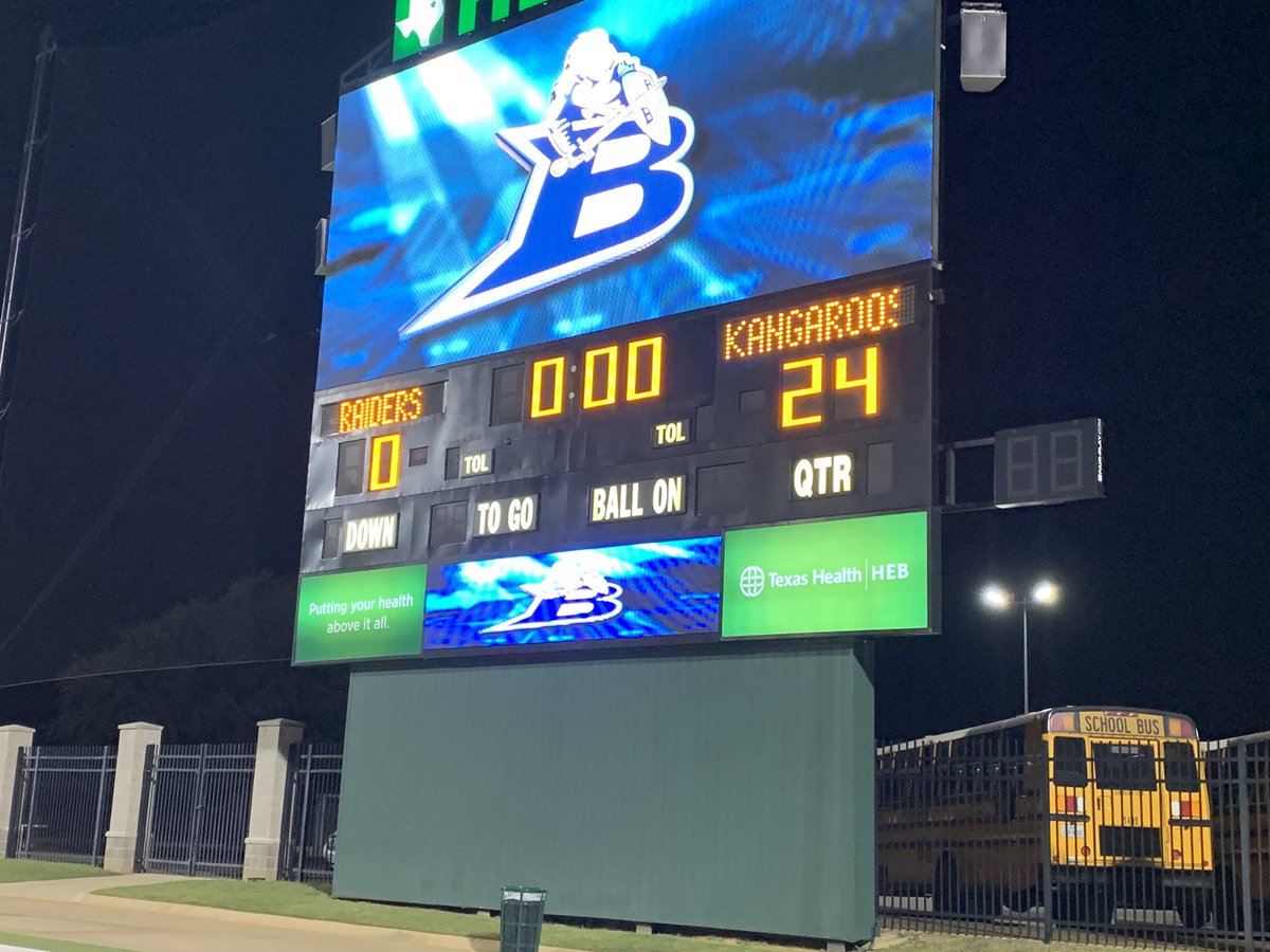 coach_mullinnix's tweet photo. Started off District the right way! 1-0! #RooFootball #DBlock🔒 https://t.co/bHAhMcHoU6
