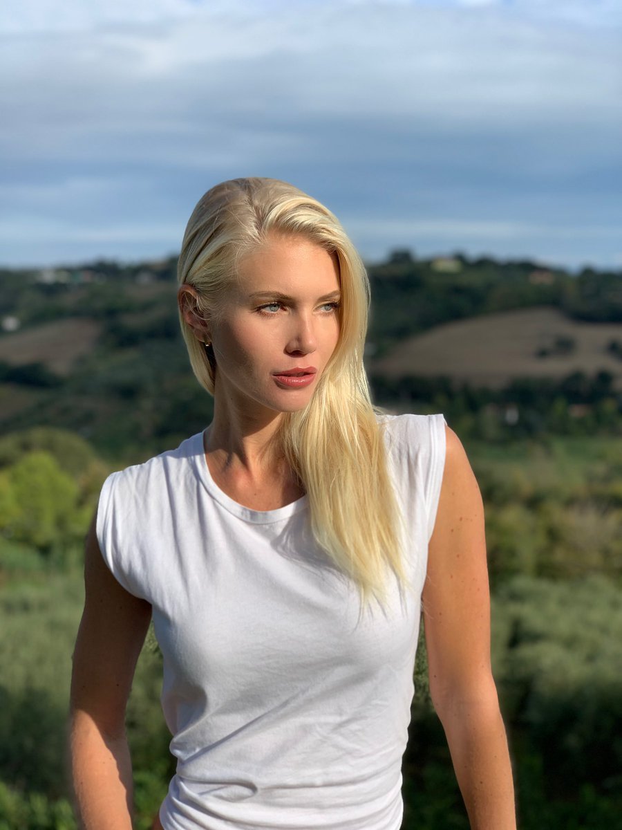 A grateful heart is a magnet for miracles 💗 #thoughtoftheday