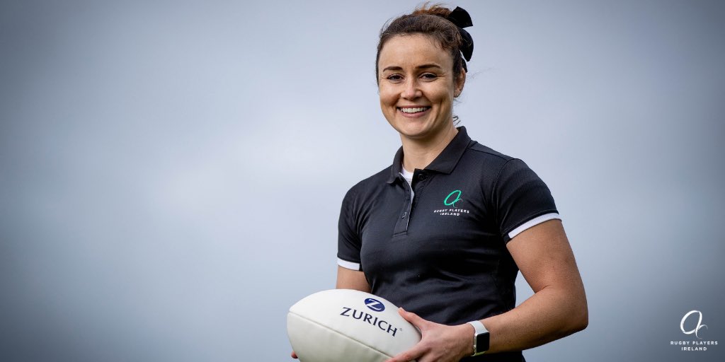 RugbyPlayersIreland (@rugbyplayersire) on Twitter photo ☘️Women’s 7s Player of the Year☘️
A fitting farewell for Louise Galvin!
#RugbyAwards20 ☘️Women’s 7s Player of the Year☘️
A fitting farewell for Louise Galvin!
#RugbyAwards20