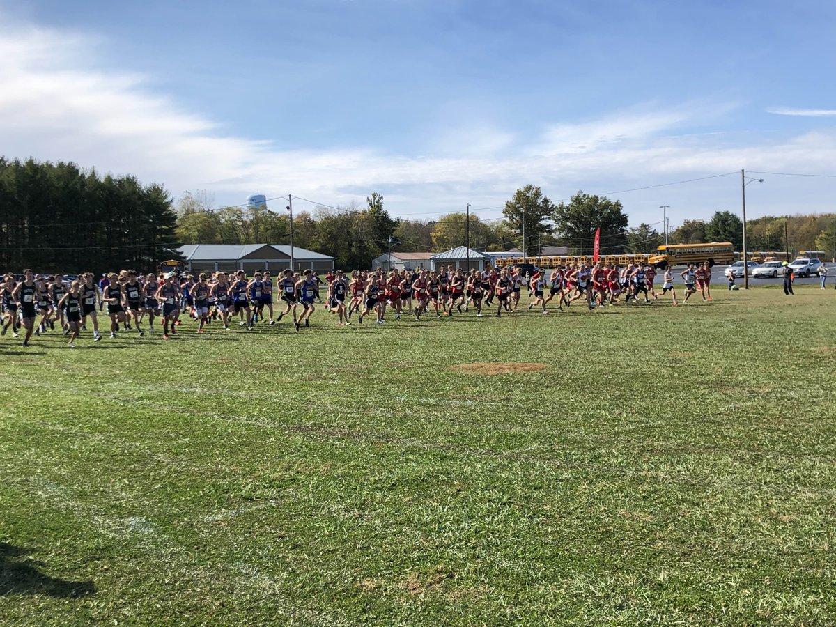 FFHS_WalkerB's tweet photo. Cards looking to beat their PRs at the League XC Meet! Go Cards!!! https://t.co/fRYLzNdCn1