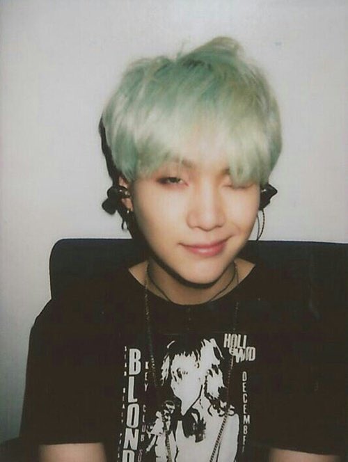 Of course we need to finish with mint Yoongi.