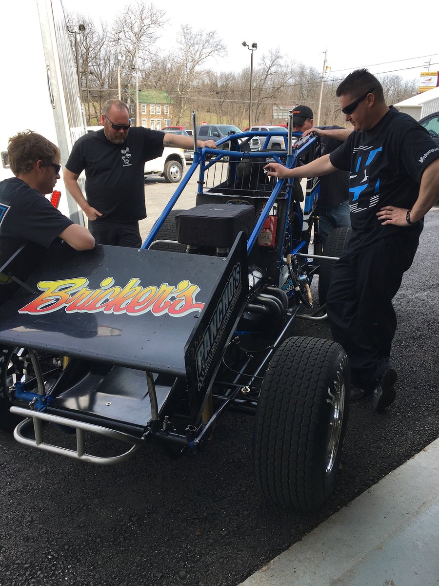 kaylaresh's tweet image. Sending some much needed love to these guys tonight... keep those heads high! 🏁