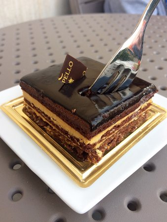 The greatest semifreddo cake to have ever been created is called torta setteveli. Seven different layers of chocolate, with different flavors and textures. A slice of this cake is a mystical experience that will make you rethink your notion of "chocolate" 13/