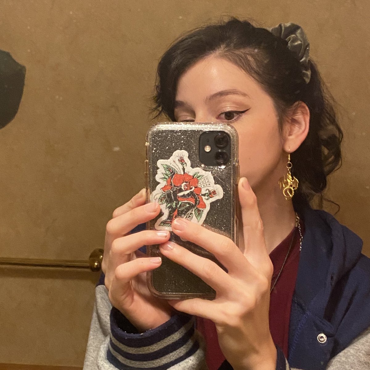 fosteramity's tweet image. Absolutely obsessed with these earrings from @ZephyrEarrings 
I can’t get a picture that does them justice