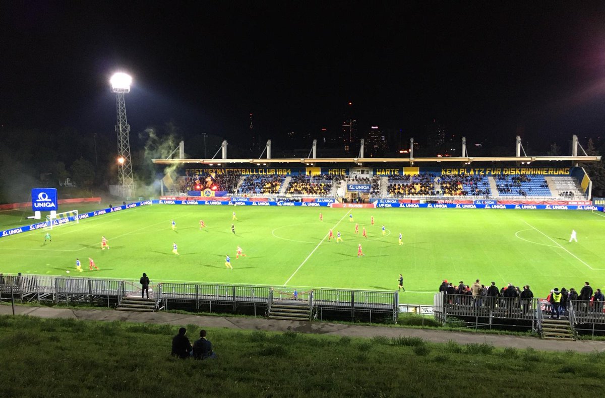 OtherBundesliga's tweet photo. A huge moment at the Hohe Warte tonight, as @FirstViennaFC have upset the odds to get through to round 3 of the #UNIQAOEFBCup 🏆
💛💙
#FVFC 3️⃣-2️⃣ @vorwaertssteyr https://t.co/wvXqMdFQkF