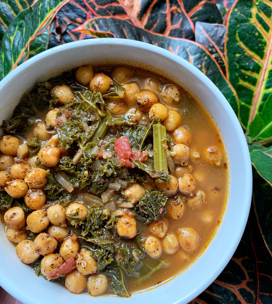 Greens without the turkey neck! I prefer kale and collard greens, but this recipe is good for mustard greens too. Full recipe here -  https://whereshebegins.com/plant-based-bre/2019/2/13/collard-green-recipe |  #plantbasedpath