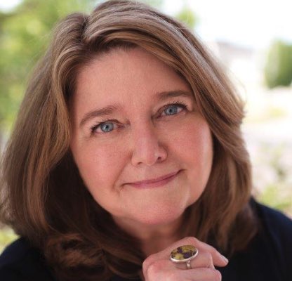 LesDamesATL's tweet photo. #LDEI20 - listening to @ConnieSchultz, closing keynote, felt like a warm hug and sharing 🍷. Her stories were not only inspirational but reminded what is important now and in the future. “Find the courage to find something new.” “... care about what’s happening around the table.” https://t.co/AHlfV1UeVb