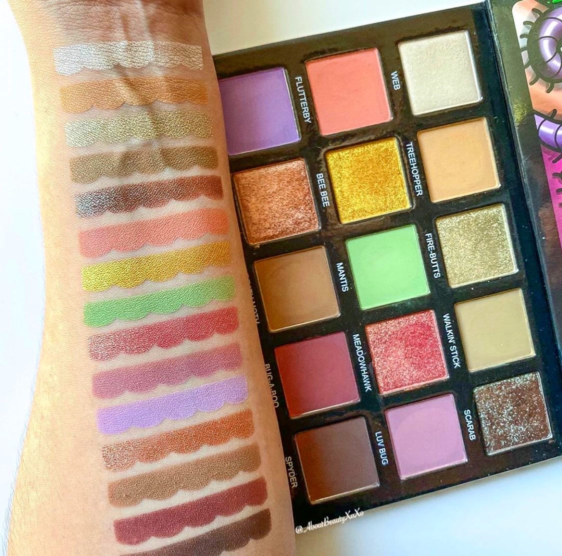 BeeSwatched's tweet photo. Beautiful #makeupswatches By:
@aboutbeautyxoxo using #beeswatchedstencils 
How beautiful are these shades?! Tiny Marvels Palette by 
@sydneygraceco &amp; @mel.thomp 
•
•
Shop today and get your #beeswatchedstencils 

https://t.co/55AlHVuxKu https://t.co/eLuq5EZmTr