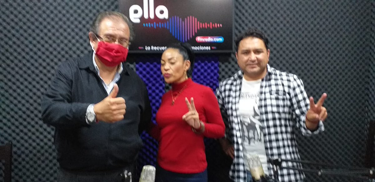 FactorRadioPue's tweet photo. Llegamos a la 121 #DESPENSACENTRALERA a favor de MA SOLEDAD HERNANDEZ DE LA LUZ #FanDestacada de la Col Amp Aquiles Serdán #ENHORABUENA , Gracias a @antonioriveradl Presidente de #APCA #SeguimosTrabajando @OficialEspiral @polodelara @SarahiiMunoz @ElviraGaytanCo1 @ZaraFlores18 https://t.co/a1DOqypKWv