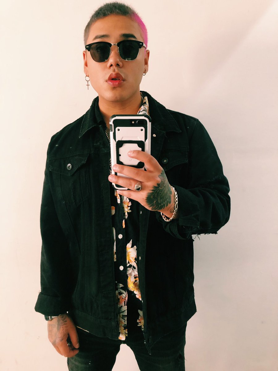 RealSamNicks's tweet photo. ๐Pink boy. #samnicks https://t.co/Gdz0y0k6pI