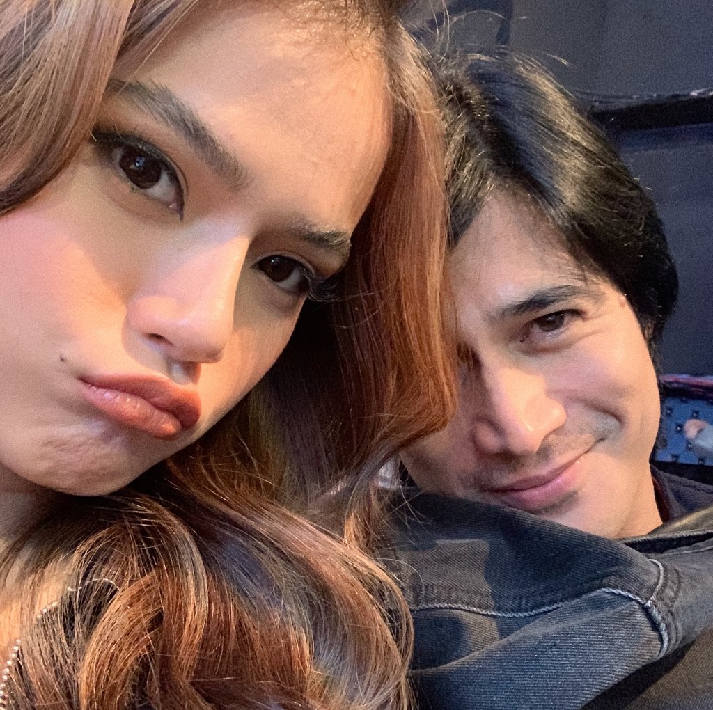 MissMarisRacal's tweet photo. Hiii! #SNLWelcomeParty https://t.co/YJ7JLIt4gT