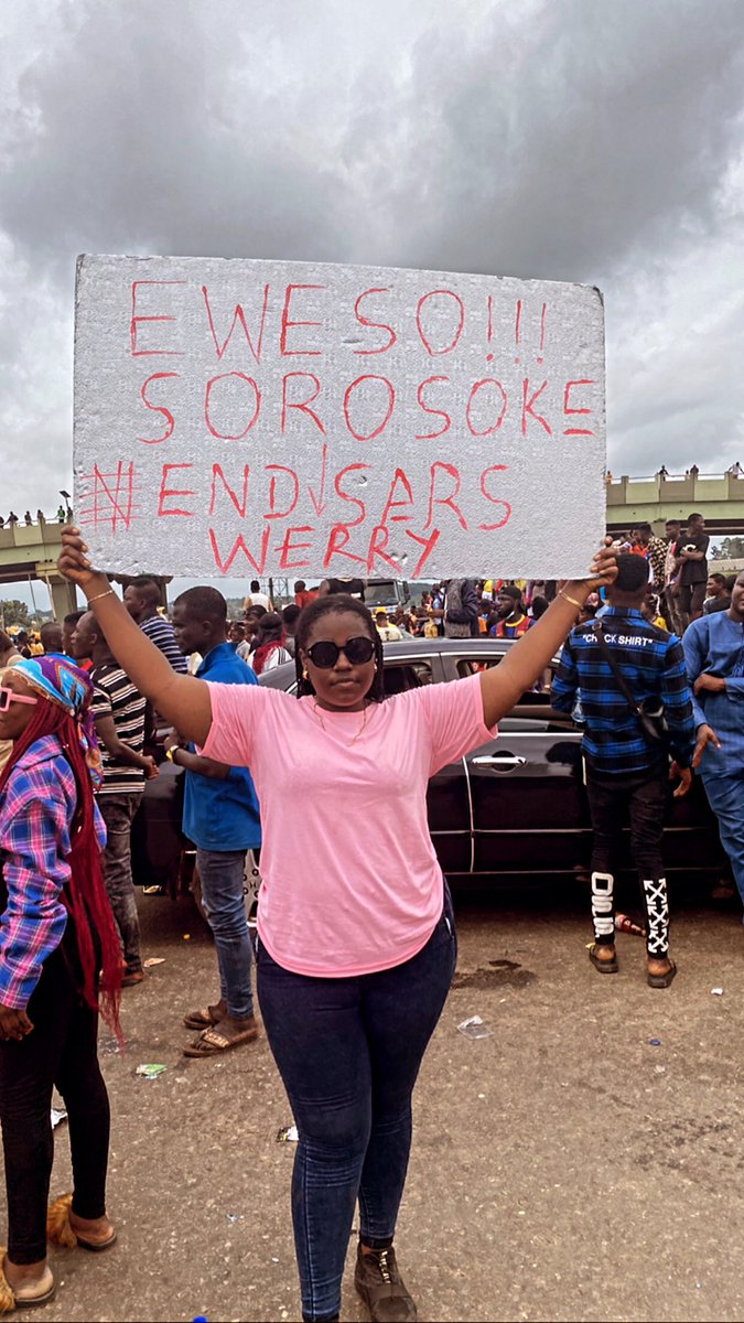 Adukemediaqueen's tweet image. IJEBU ODE !! We DID IT !!!! 
We stood and took our stand till night !!!
We won’t get tired ! WE MOVE !!!!  

Ewesoo!!! Dede eyin omo alare!! 

#EndPoliceHarassment #EndSarsNow