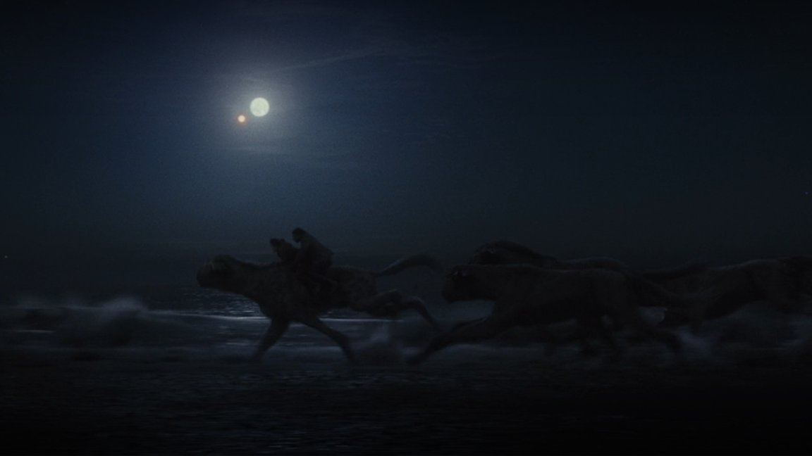 Reminder that Canto Bight is an essential part of The Last Jedi and features some of Johnson's most vibrant filmmaking. It beautifully channels the prequels while forging its own bold identity *and* provides vital character/thematic work at the same time.