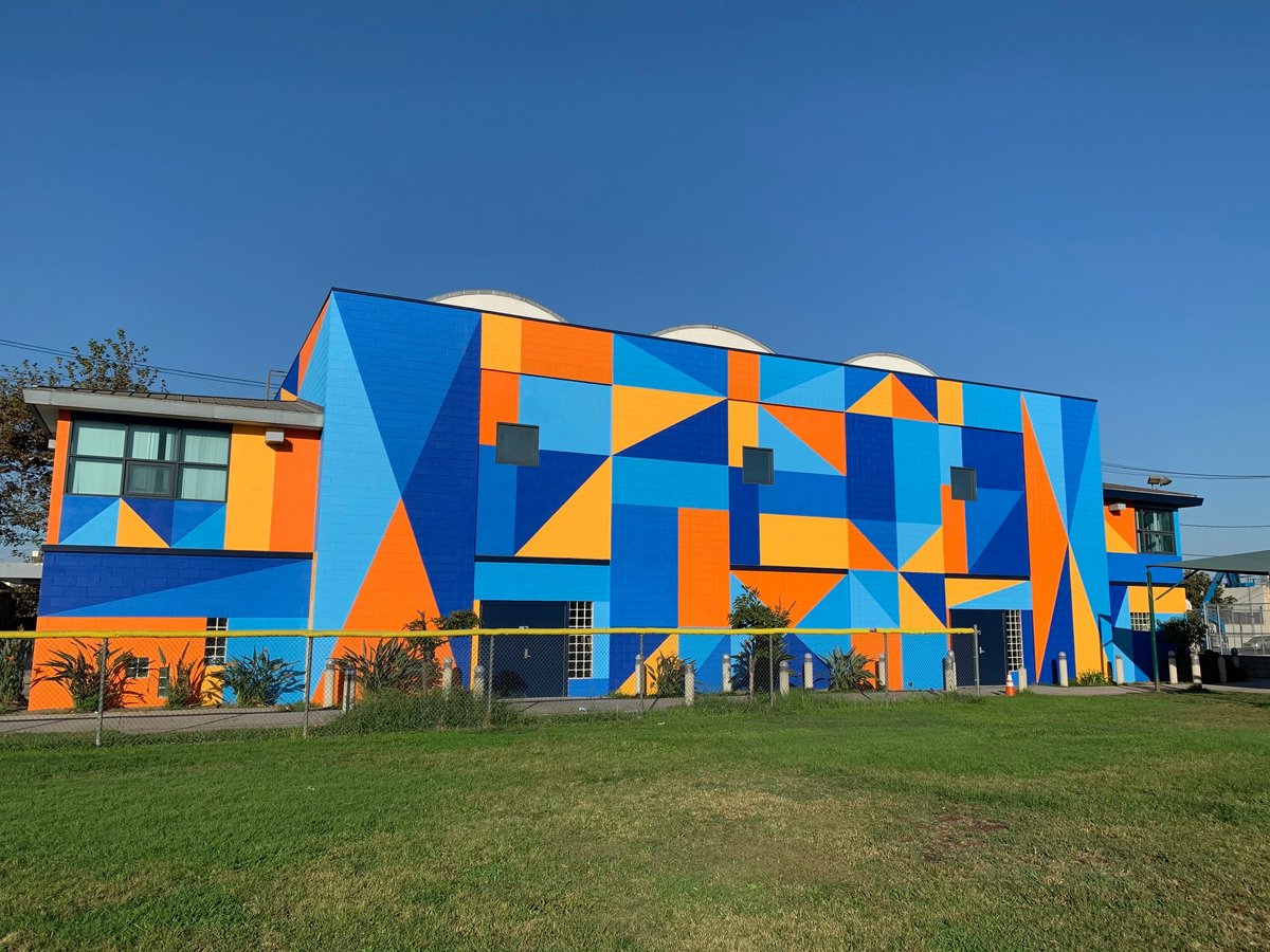 IMPACTO, our youth development program, had a little upgrade this summer. Last year the community came together to paint one of the gyms in the Aliso Pico recreation center. This year we were able to paint our second building just in time for our partial re-opening.