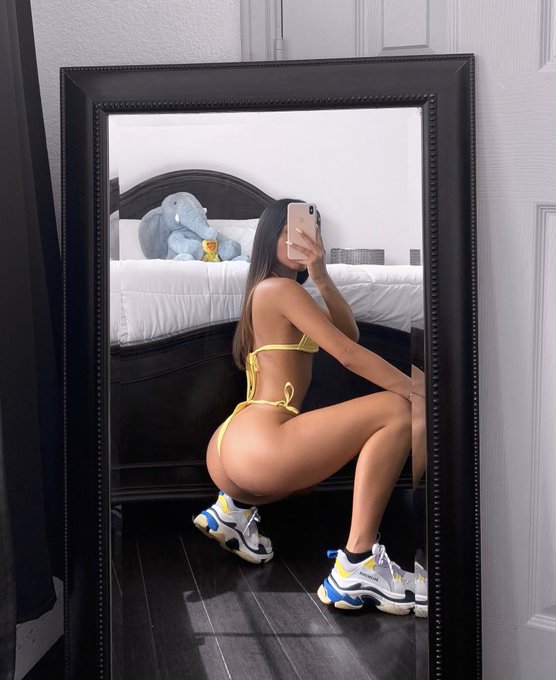 Simp for me https://t.co/ZI2SFkmVT7