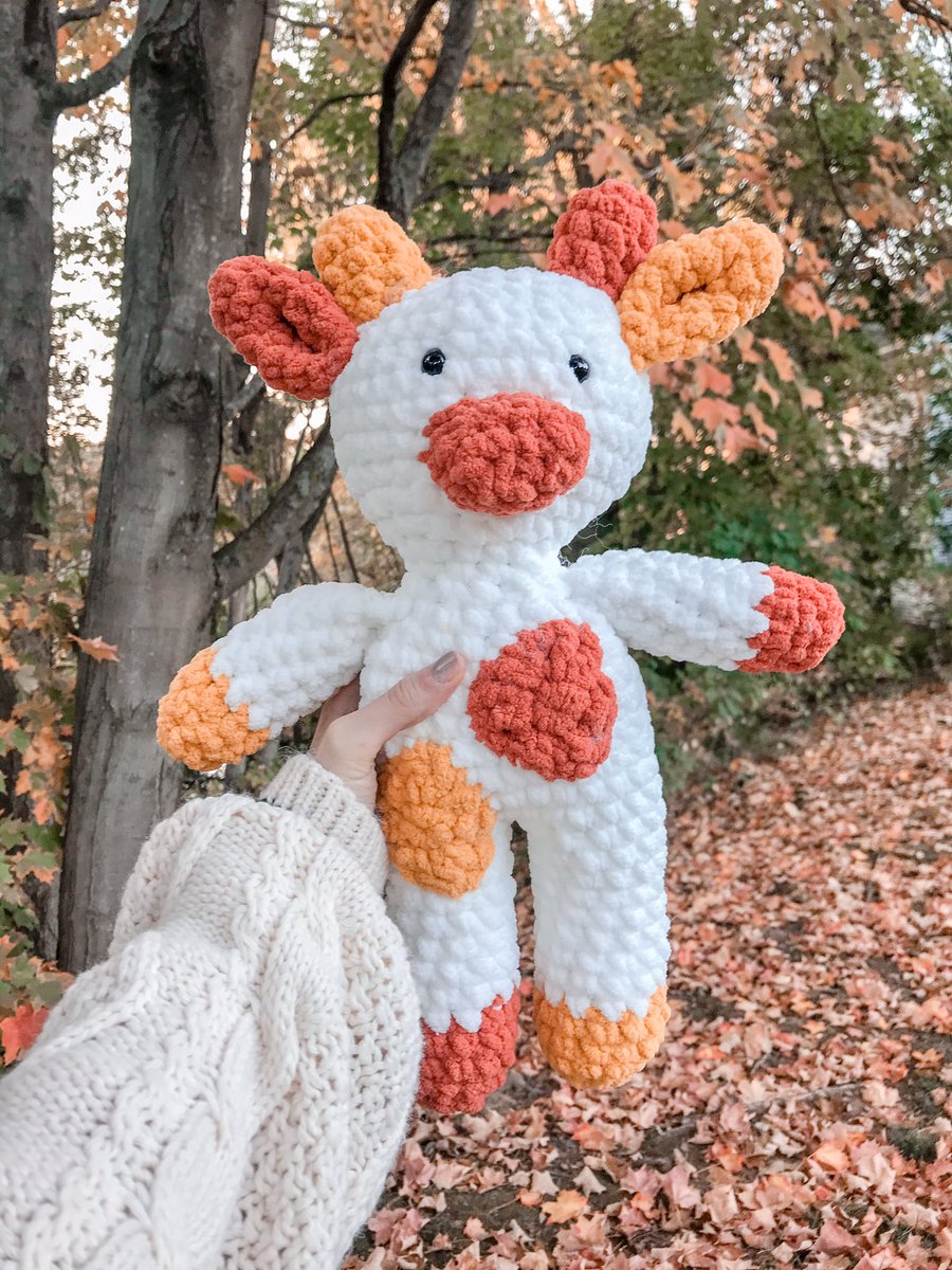 bookienenny's tweet image. 🐮✨it costs $0 to rt my art! ✨🐮

i’m a queer, full-time college student paying for school, please consider supporting! 🤠🥺💛