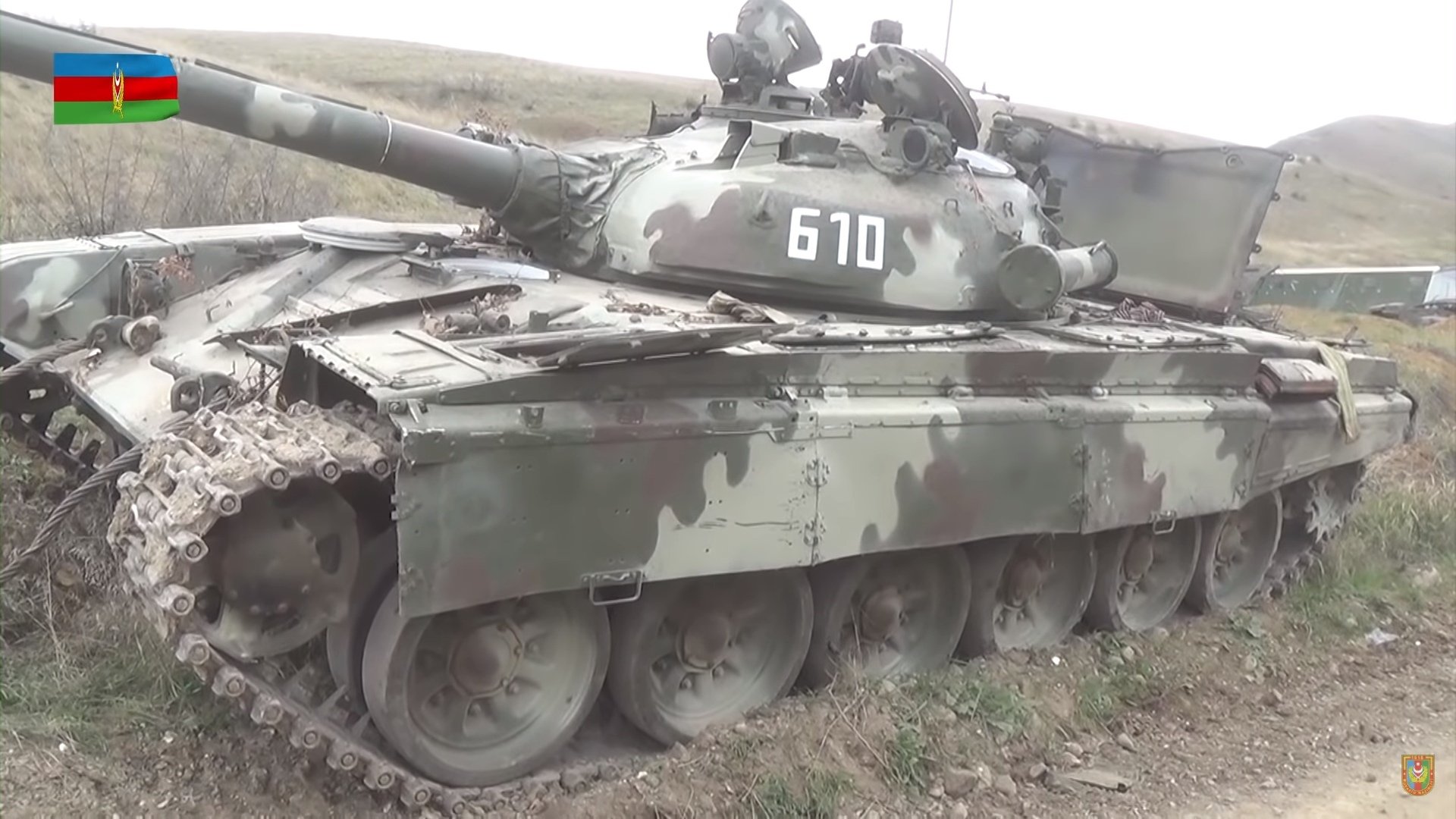 Magomedov Mukhtar T 72ak Command Version Captured By Az Troops Tank Has Additional Radio Station Tna 3 Kvadrat Navigation Equipment 36 Rounds One Less White Spots In The List Oryxspioenkopjp Rebel44cz Elintnews