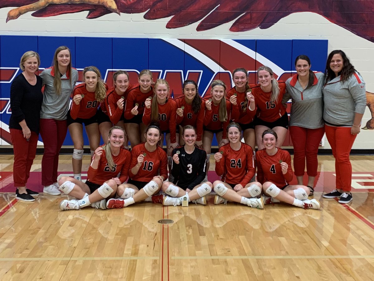 Your Lady Huskies are the 2020 Central Conference Champs! Shoutout to a very tough York team for an awesome 25-20, 25-20 championship game! It’s always a battle against the Dukes!
