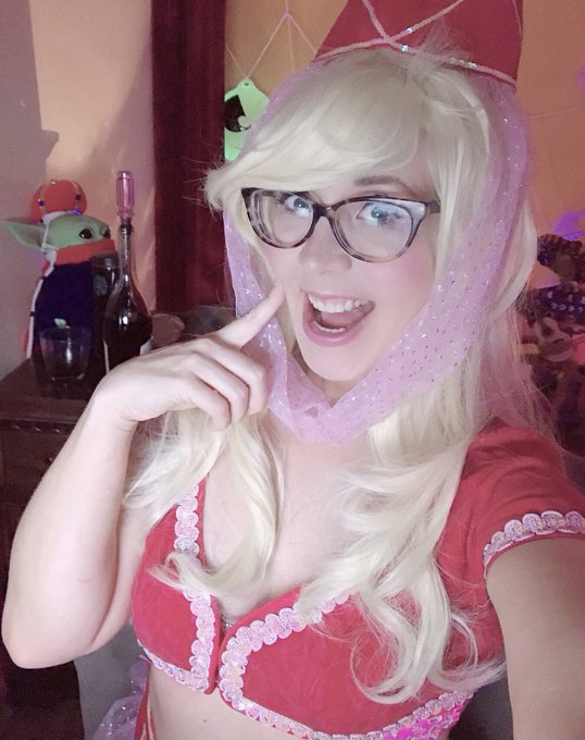 I think my fascination with all things metaphysical/magical started with this show and Bewitched 🔮 https://t