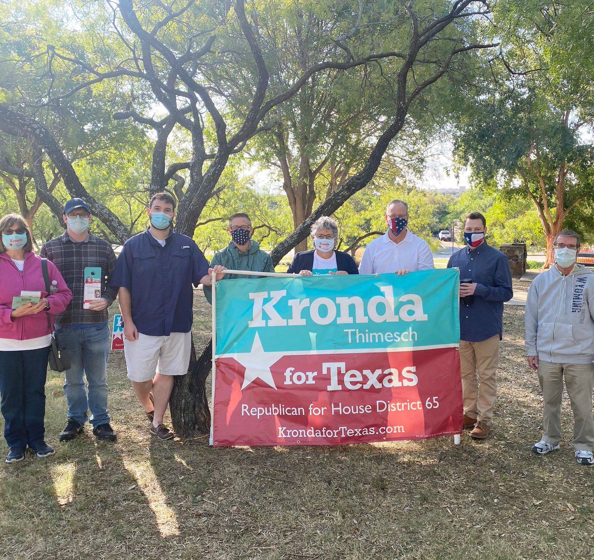 This past week on the campaign, #TeamKronda has:
✅ Poll-Greeted (w/ volunteers at every location every day)
✅ Block-Walked (7,500+ doors)
✅ Phone banked (in partnership w/ @TXVICTORY)
✅ Wrote letters (by the thousands)
& much more! Let’s keep this momentum going 🙌🏼🙌🏼🙌🏼