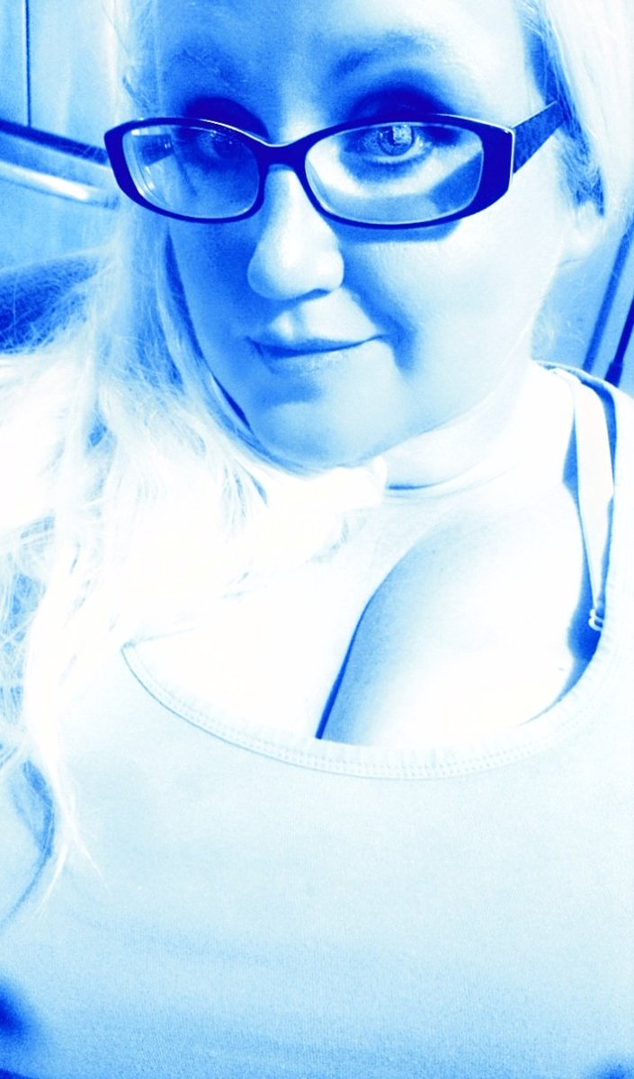 Crazy_ButCute2's tweet image. I'm never going to love you like I love college football