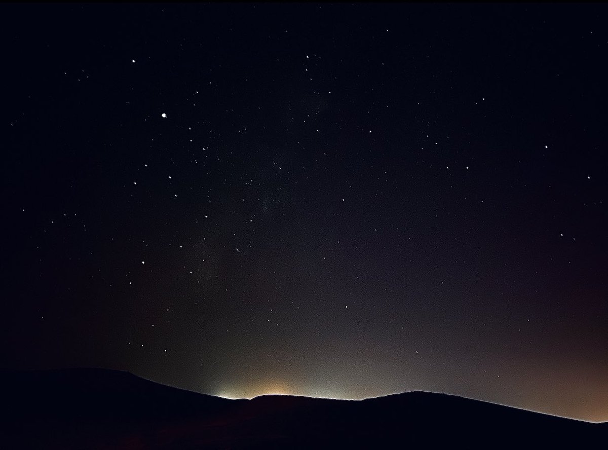 E8RR1's tweet photo. سديم درب التبانه 🌌
ليلة ٣٠ صفر
7:59PM
📍 نفود خبيب الريم
📸 IPhone 
#sky #galaxy https://t.co/5ESwU94RdZ