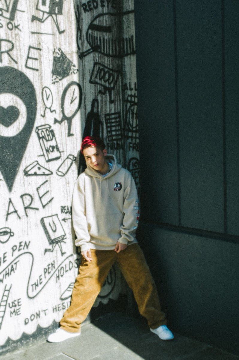 即完売だったこちらのパーカー！ 受注で再販開始しましたー！🔥 もう