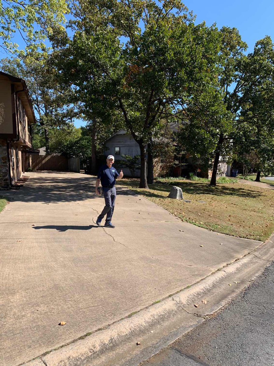 ElectFrench's tweet photo. Another great afternoon connecting with Central Arkansans. 👍

Thanks to Isaac Thomas, Drew Martin, Reed Martin, Landon Dekay, Cody Smith, and the rest of @ualrcr, @CentralARYR, and @UCARepublicans for their support!

Early voting begins this Monday, October 19th! https://t.co/ObUjicnfhC