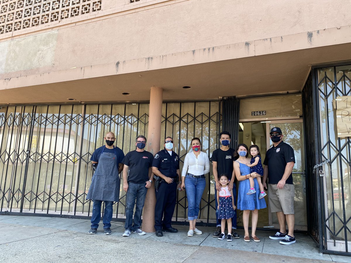 elmontepolice's tweet photo. RAILCAR Fine Goods just moved to Main Street. They manufacture custom jeans, leather goods, and hair products. The City of El Monte and Police Department support new businesses.
#railcarfinegoods
#elmontepoa
#poa
#porac
#alads
#lappl
#backtheblue
#bluelivesmatter
#myelmonte https://t.co/QlQOQPB4U7