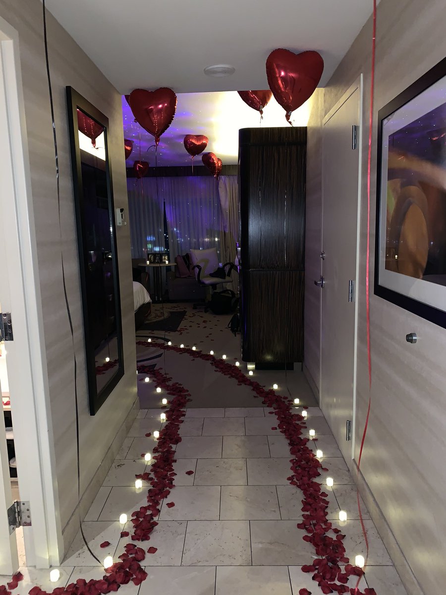 hunterbooots's tweet image. Happy Sweetest Day baby ❤️ you deserve it all