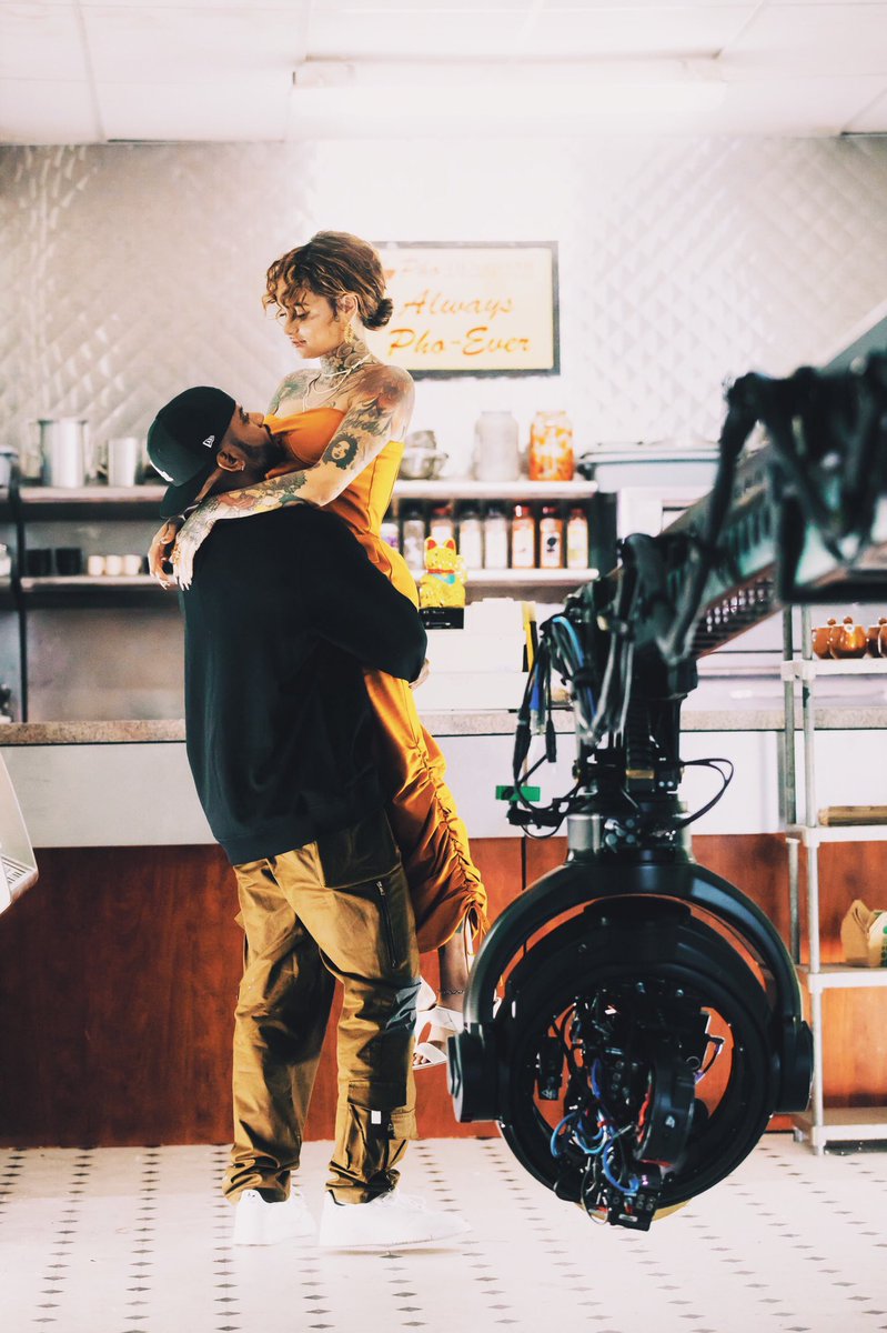 Bryson Tiller and Kehlani on the set of a new music video. https://t.co/5qE6CMxvuS