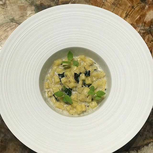 Bouley’s Flatiron location relocates 2021 w/plans to share culinary passions via VR educational platforms, off-premises catering events &amp; continued Chef &amp; Dr. lecture series.
In development: Bouley at Home ‘Living Pantry’ <a href="/Flatironbooks/">Flatiron Books</a> Newly shared chapters to come, stay safe