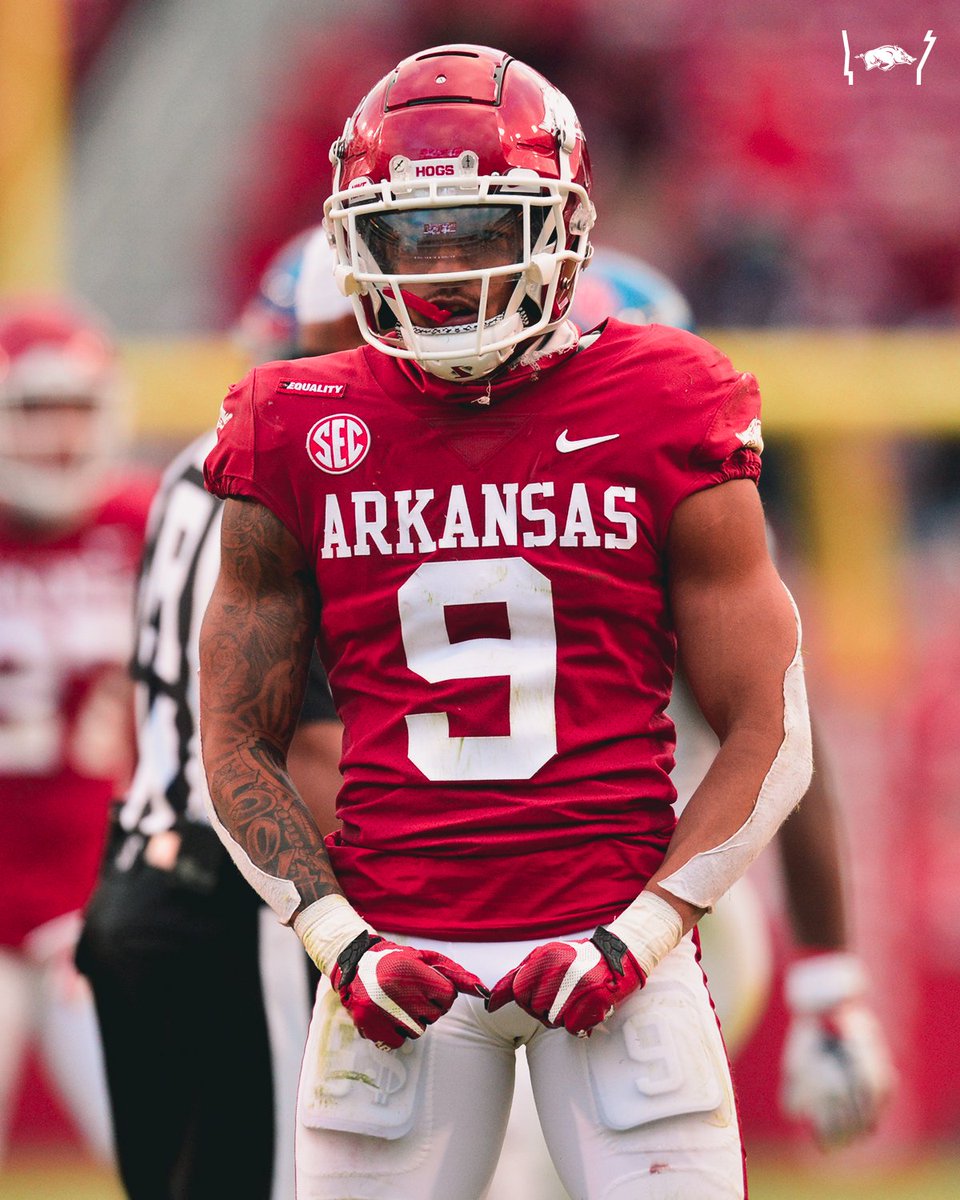 RazorbackFB's tweet photo. Four Hogs. Six Interceptions.

NO FLY ZONE. https://t.co/41PnysoH3l