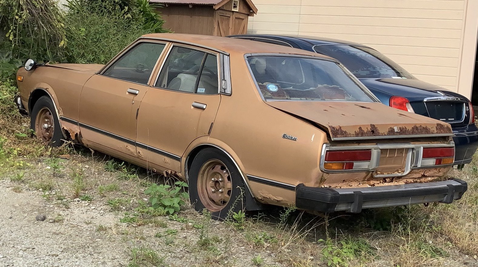 珍車 稀車自動車学園 学園長 久しぶりに分からない車両 日産 ブルーバード 810 811 ロングノーズだけどもしかして4気筒 ここら辺の年代の車両非常に苦手です 日産 珍車 稀車 T Co Lpby97sjys Twitter