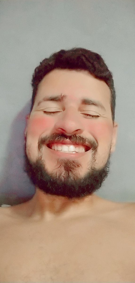 dufreires's tweet photo. depois de uma live da Pitty a gente fica como? #LivePitty https://t.co/7Jb6uyVbWe