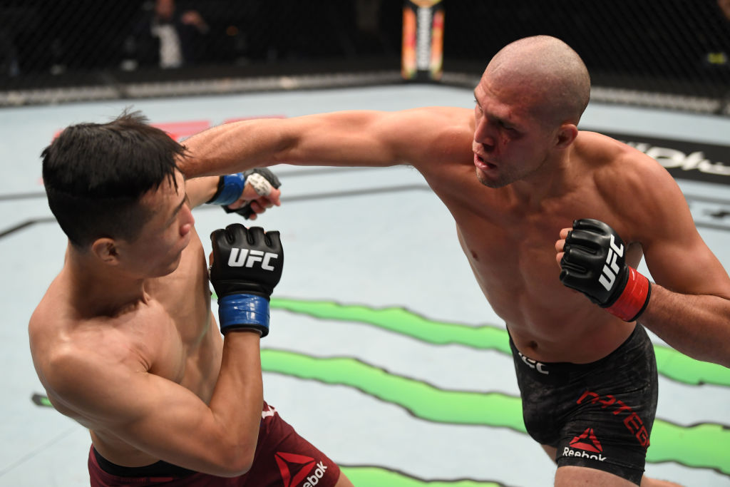 How good did @BrianTcity look in this one!?
#UFCFightIsland6 #InAbuDhabi @VisitAbuDhabi https://t.co/UDy4zsOlrJ