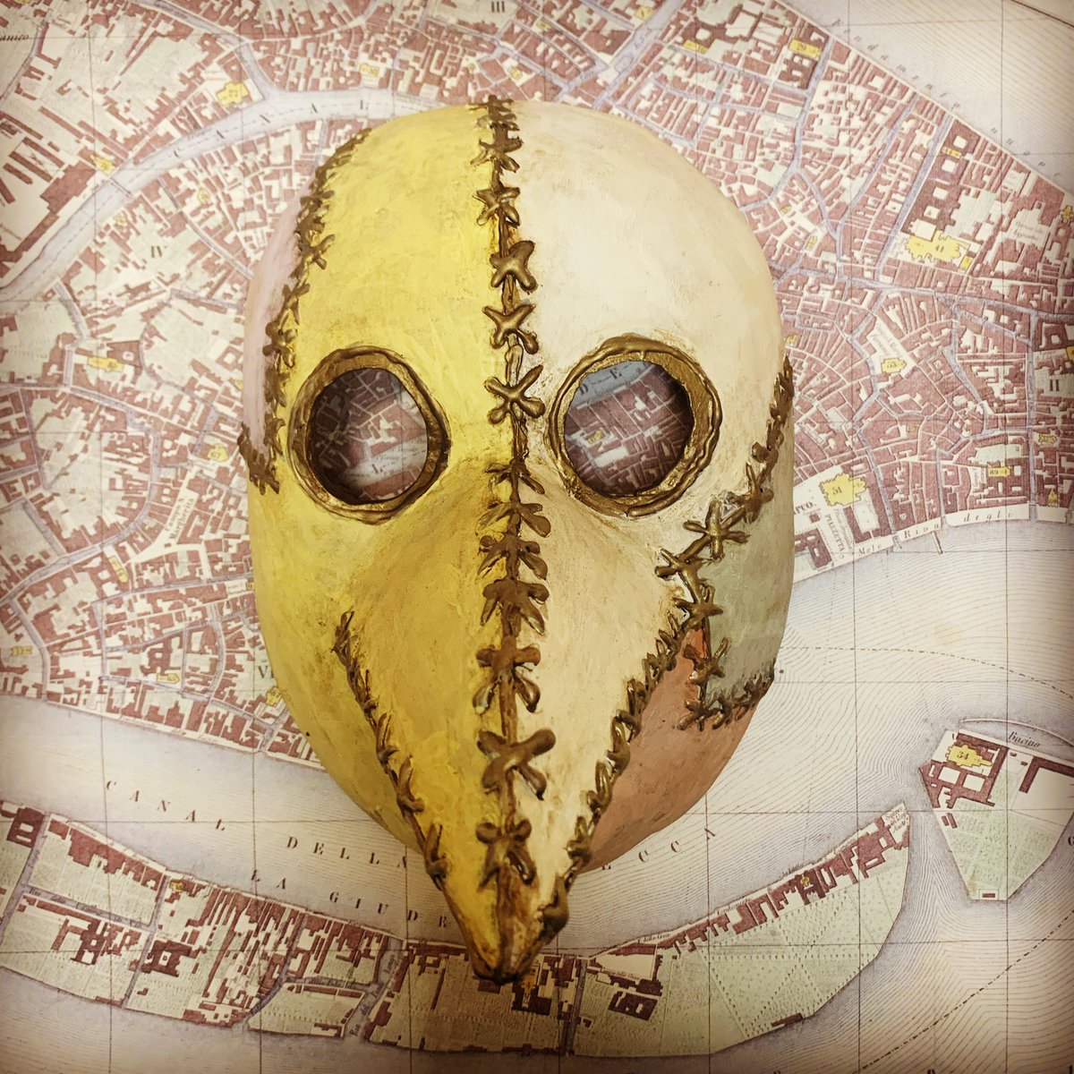 仮面屋 Spirale Spiraleスピラーレ 出店日11 07 08 ブース番号 K 235 236 両日 デザフェス52 Designfesta 西洋風のネコ面 仮面を販売します 期間中は店主と友達2名も仮装でヴェネツィアカーニバルのお祭りを再現します お気軽に写真撮って下さい