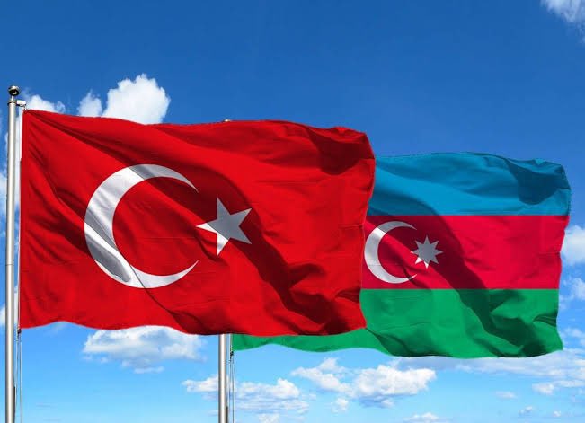 'Azerbaycan'ın sevinci bizim sevincimiz, kederi bizim kederimizdir” Mustafa Kemal Atatürk 

Can Azerbaycan’ın Bağımsızlık Günü’nü yürekten kutlarım. Dost ve kardeş halkımıza bağımsız ve özgür yıllar dilerim. 🇦🇿🇹🇷