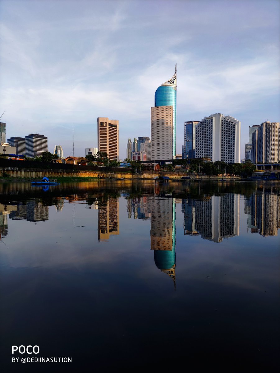 XiaomiIndonesia's tweet image. Foto ini diambil pakai #POCOF2Pro oleh Dedi I. Nasution, seorang mobile photographer yang akhir-akhir ini lagi jeprat-jepret pakai POCO F2 Pro atau #MiNote10Pro. Follow instagram.com/dediinasution/ utk liat foto lainnya.

Beli POCO F2 Pro di sini bit.ly/belif2pro