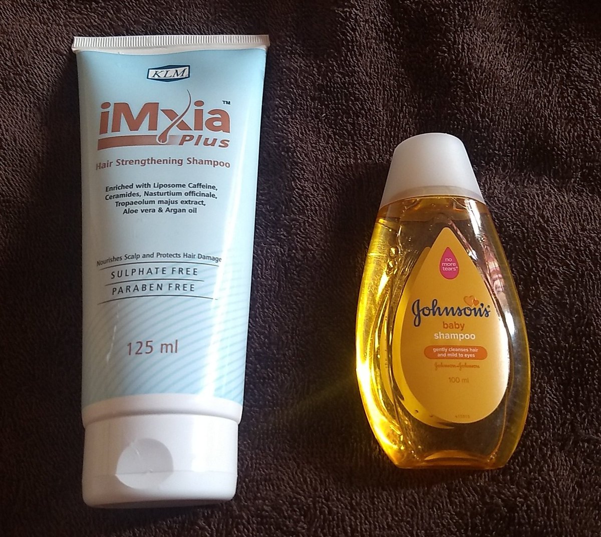 nikitalalwani7's tweet photo. What are we doing to #environment in the name of #capitalism & #consumerism?
Got this medicated shampoo by #KLMlab Mumbai,it was more thn half empty coz they packagd 125ml in such big pack & box
Other thn fooling customers, they're fooling nature
#consumercourt #FridaysForFuture https://t.co/GCnme9oPgK