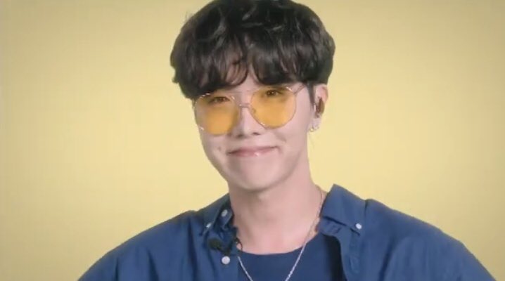 hobi in glasses/shades, a needed thread: