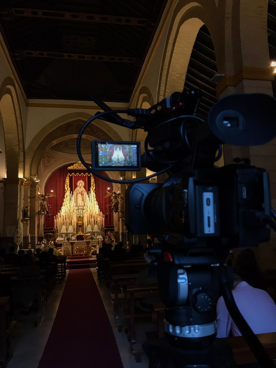 Comienza el rezo del Santo Rosario ante María Santísima de la Paz.
Recuerda que puedes seguirlo en el canal de YouTube de la Hermandad gracias a @Blogosur https://t.co/Y6AD8fBgNd