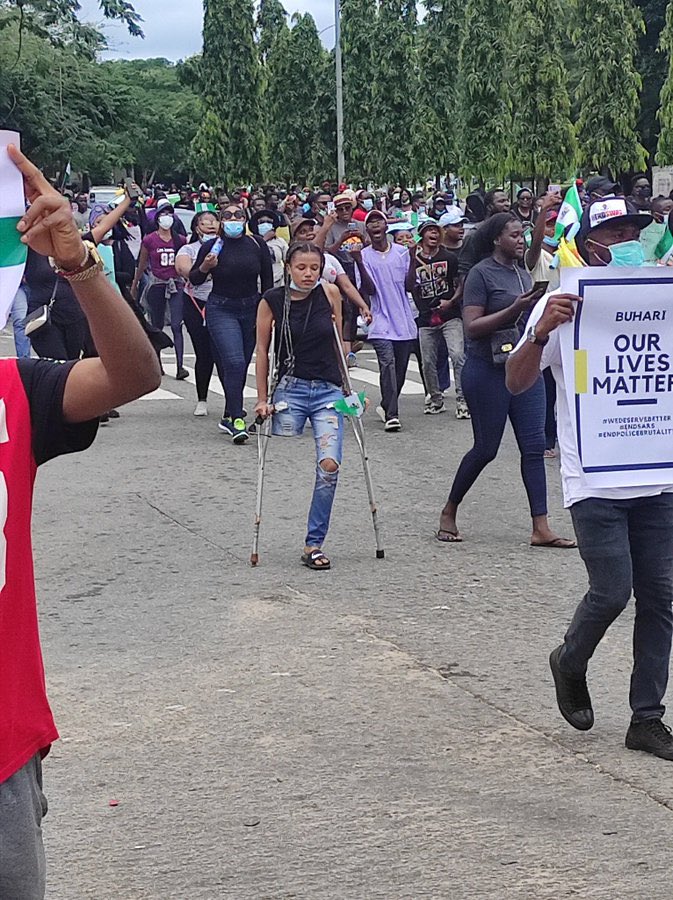 ManUtdInPidgin's tweet photo. No Talk Anything, Just Retweet! 

#EndSars #EndPoliceBrutalityinNigera ✊🏾🇳🇬 #PledgetoEndSars #aBetterNigeria #ENDBADGOVERNANCE https://t.co/kdfyVYKvPn