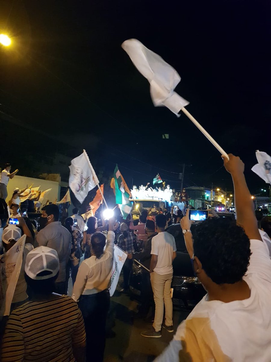 LeoGarciaRC's tweet photo. #Andrés los jóvenes te apoyamos
Con @ecuarauz y @rabascallcarlos renace la esperanza, renace el futuro🇪🇨
@MashiRafael @pierinaescorrea @ingridbravoruiz @Sandinin @SofiaEspinRC @bytati_ @PaolaCabezasC @pabelml @PaolaPabonC @pabelml @LeoOrlandoA @LeonardoQuirozL @ECEEUU @cav_beto https://t.co/SR4f32eqBo