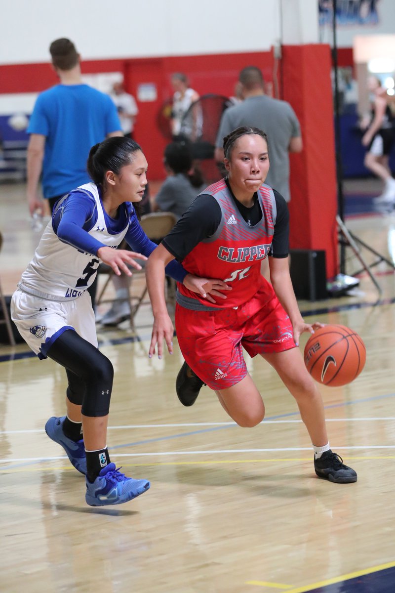 ChapterNEXT (@chapter_next) on Twitter photo Opening round game in @28FiveElite Session II between <a href="/SDWavesBball/">SD Waves Basketball</a> and <a href="/NMClippers/">NM Clippers</a> fell to the Waves 65-54. #sessionII Opening round game in @28FiveElite Session II between <a href="/SDWavesBball/">SD Waves Basketball</a> and <a href="/NMClippers/">NM Clippers</a> fell to the Waves 65-54. #sessionII