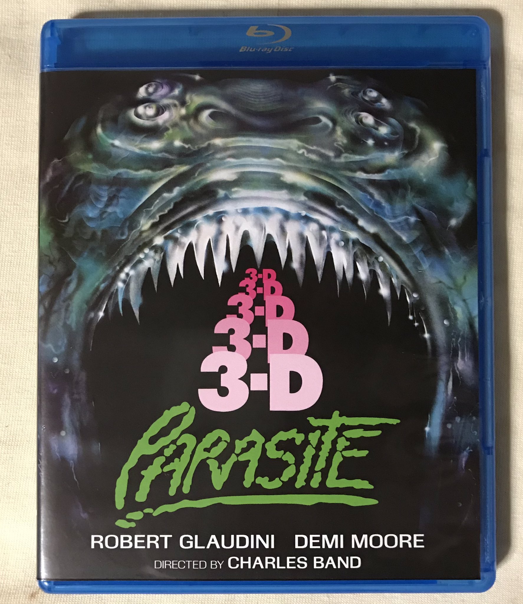 ゴッド ヘルプ ザ ガール子 悪魔の寄生虫 パラサイト Blu Ray到着 監督チャールズ バンド 音楽リチャード バンド 特殊メイクはスタン ウィンストン 出演デミ ムーア その正体はお察しの通り単なるクズ映画です 日曜の昼の気分にはぴったり