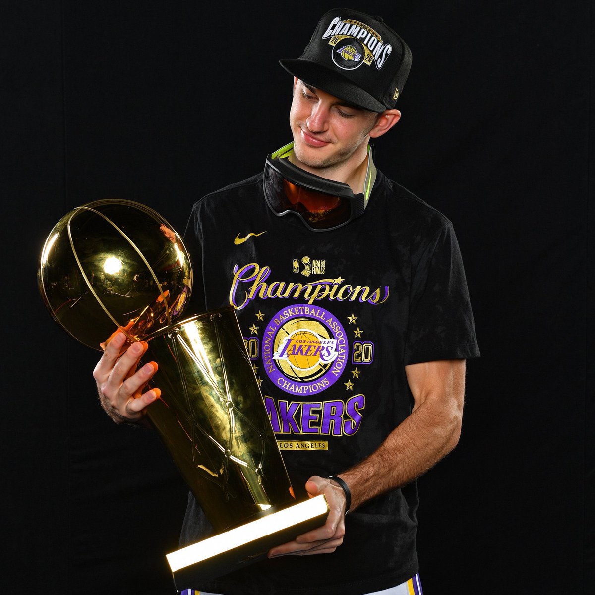 LakeShowFamily's tweet photo. You vs The guy she tells you to not worry about https://t.co/wzGRAqGAl5