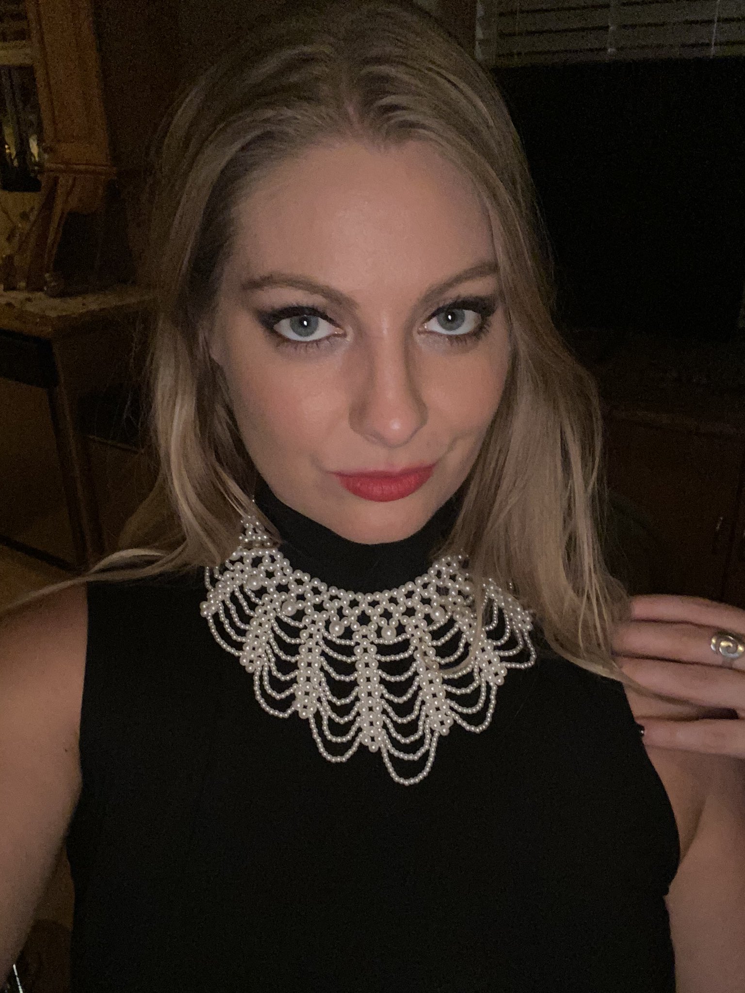 TW Pornstars - 1 pic. Veronica Weston. Twitter. Accessories. 3:17 AM