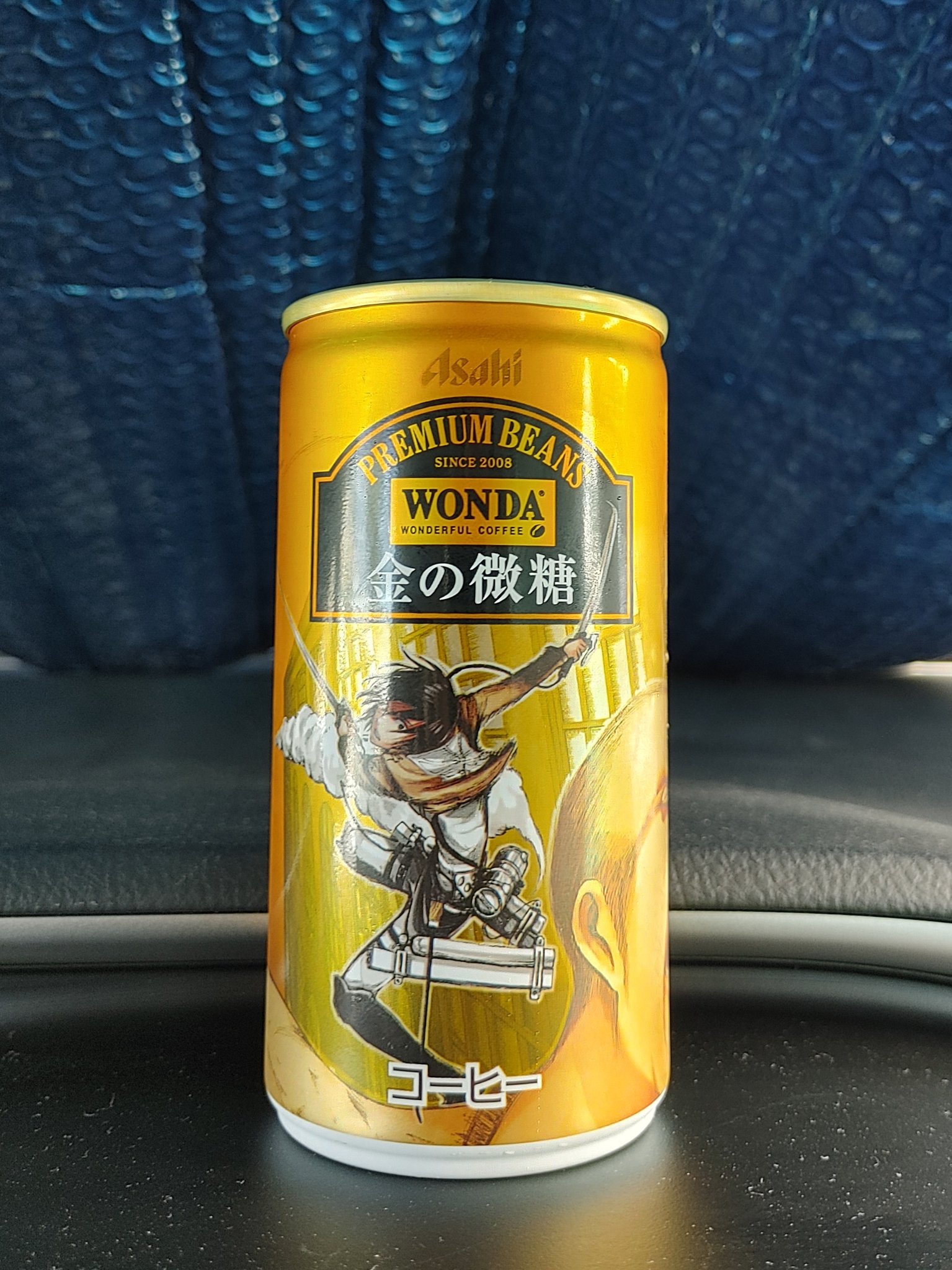 芦屋あたりで ツイッター版 進撃の巨人 ワンダ金の微糖コラボ缶 進撃の巨人 ミカサ アッカーマン 缶コーヒー T Co Gvxmzswtpf Twitter